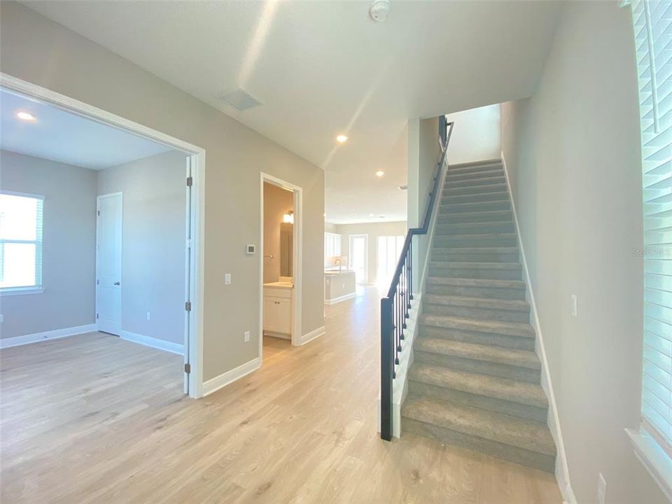 For Rent: $3,150 (4 beds, 3 baths, 2088 Square Feet)