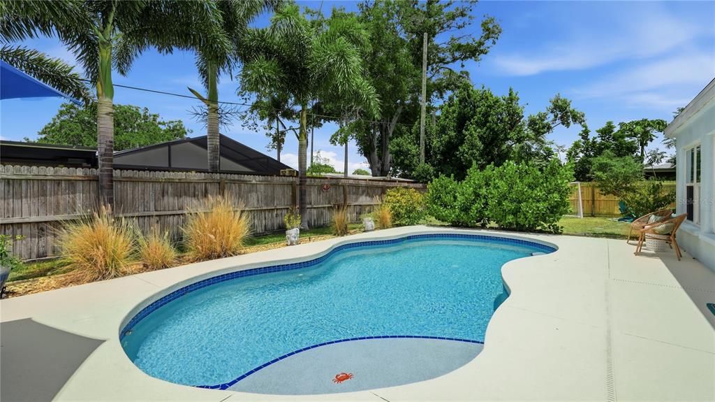 Active With Contract: $825,000 (3 beds, 3 baths, 2123 Square Feet)