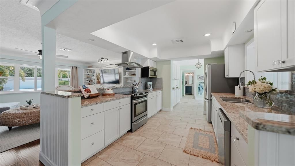 Active With Contract: $825,000 (3 beds, 3 baths, 2123 Square Feet)