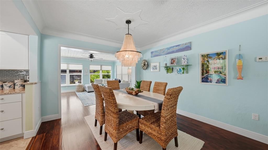 Active With Contract: $825,000 (3 beds, 3 baths, 2123 Square Feet)