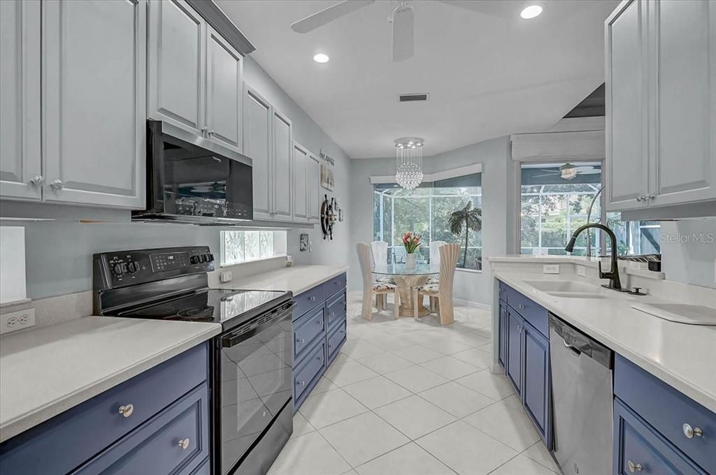 For Sale: $749,000 (3 beds, 2 baths, 2034 Square Feet)