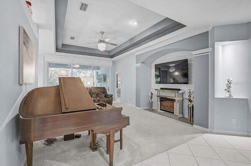 For Sale: $749,000 (3 beds, 2 baths, 2034 Square Feet)