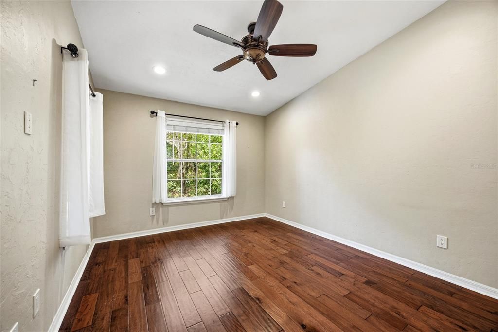 Active With Contract: $242,000 (2 beds, 2 baths, 1102 Square Feet)