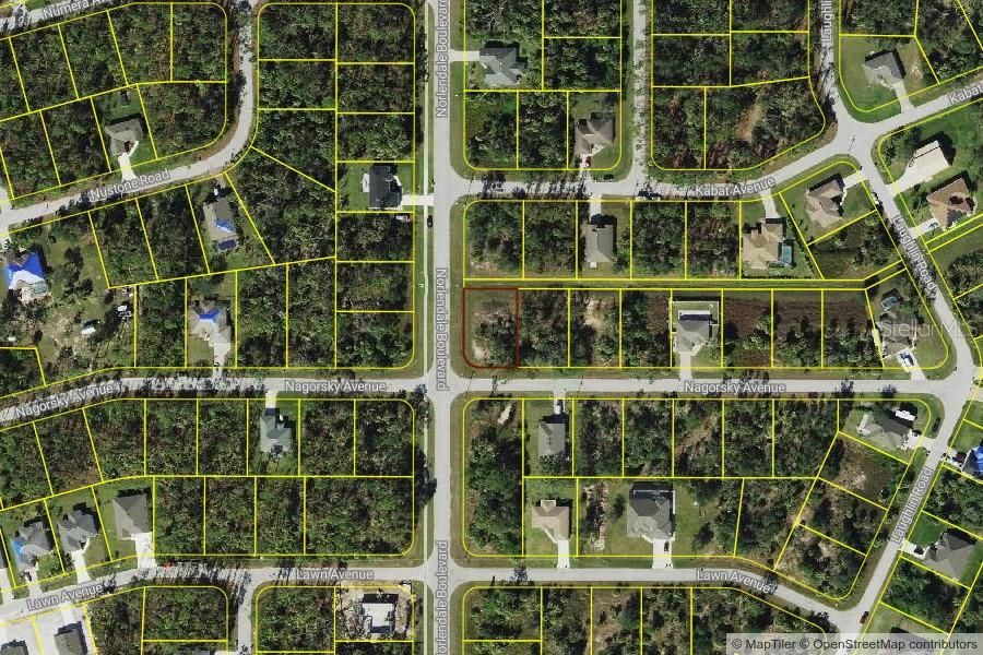 For Sale: $25,000 (0.27 acres)