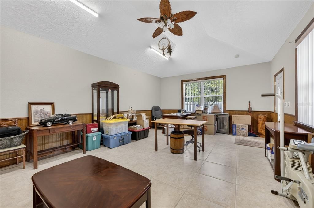 En Venta: $450,000 (4 camas, 3 baños, 2537 Pies cuadrados)