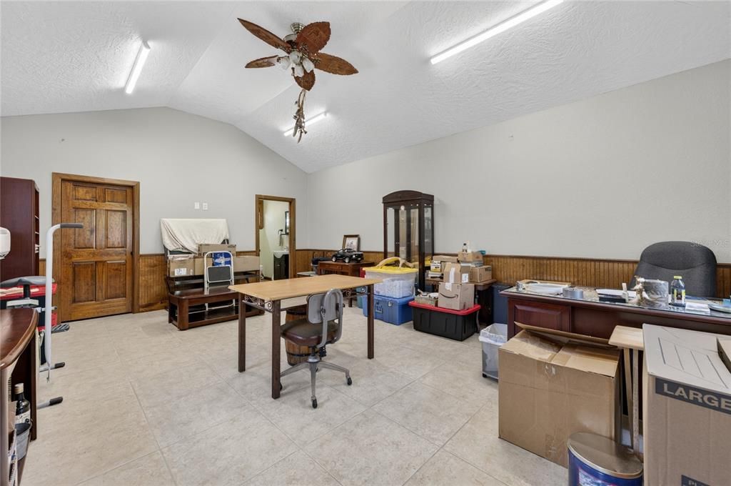 En Venta: $450,000 (4 camas, 3 baños, 2537 Pies cuadrados)