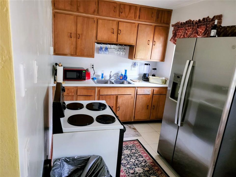 На продажу: $176,000 (2 спален, 1 ванн, 1062 Квадратных фут)