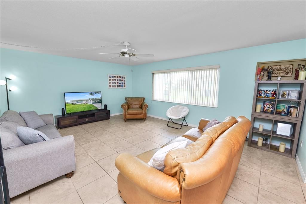 На продажу: $179,000 (2 спален, 2 ванн, 1192 Квадратных фут)