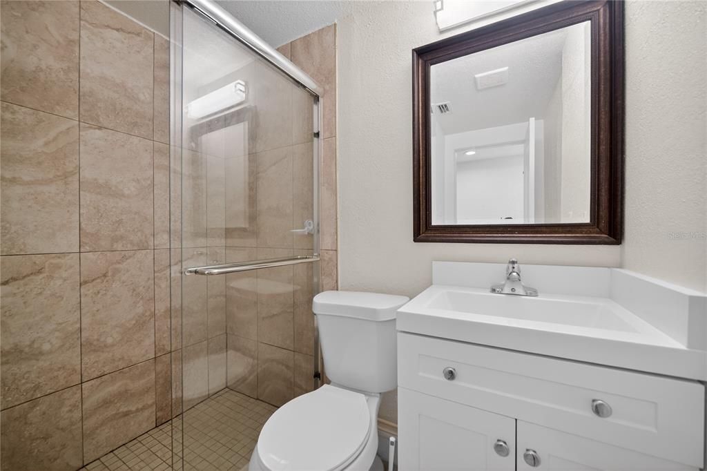 For Rent: $2,500 (3 beds, 2 baths, 1030 Square Feet)