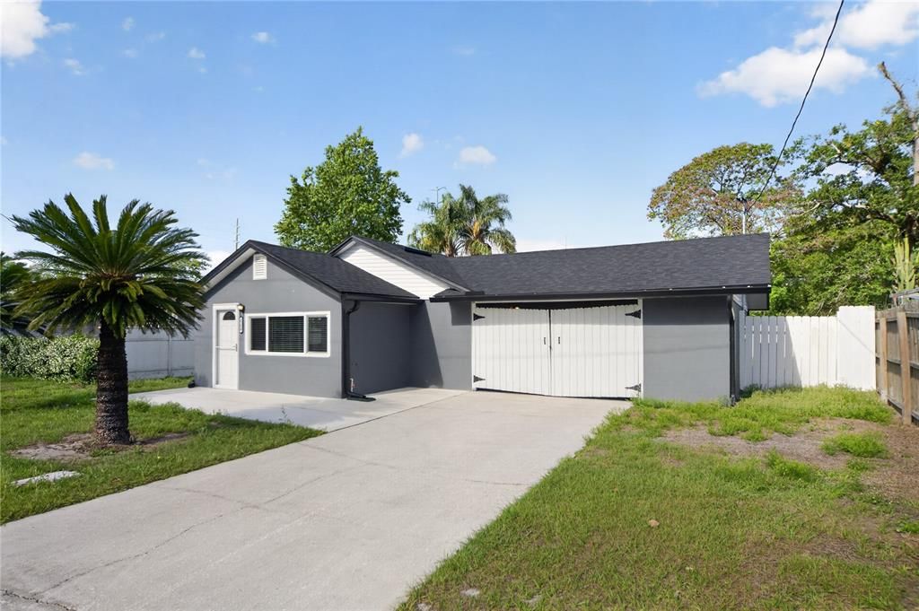 For Rent: $2,500 (3 beds, 2 baths, 1030 Square Feet)