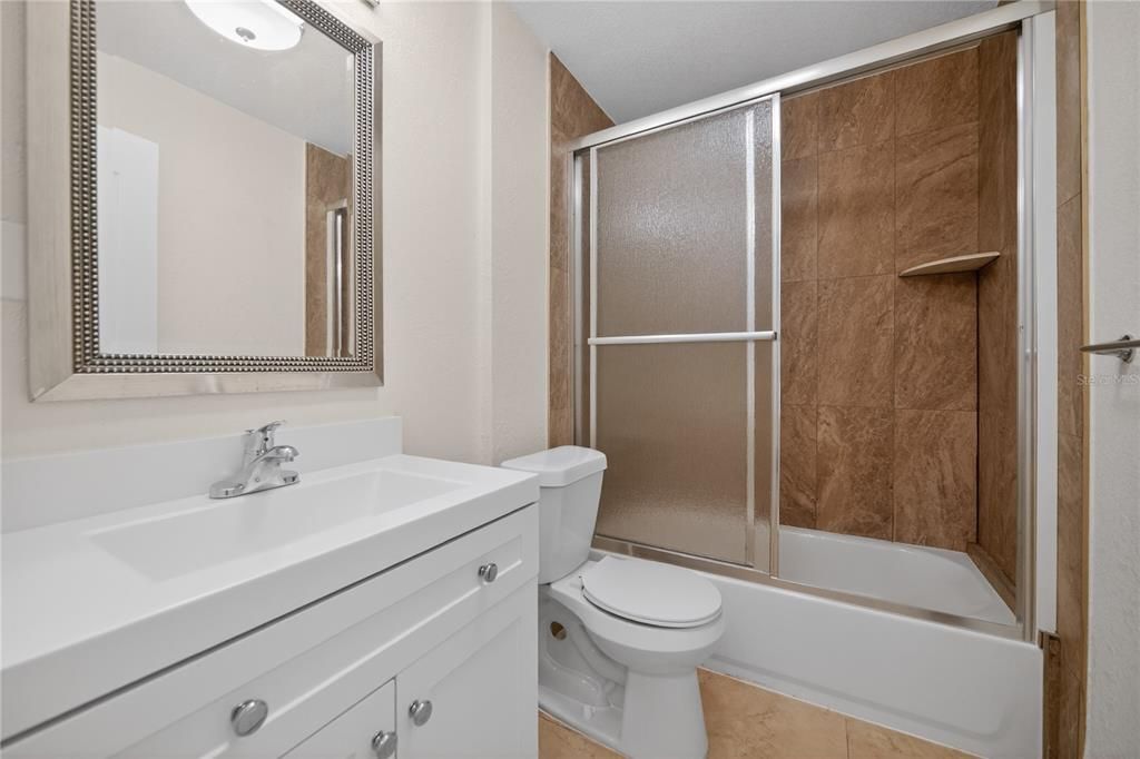 For Rent: $2,500 (3 beds, 2 baths, 1030 Square Feet)