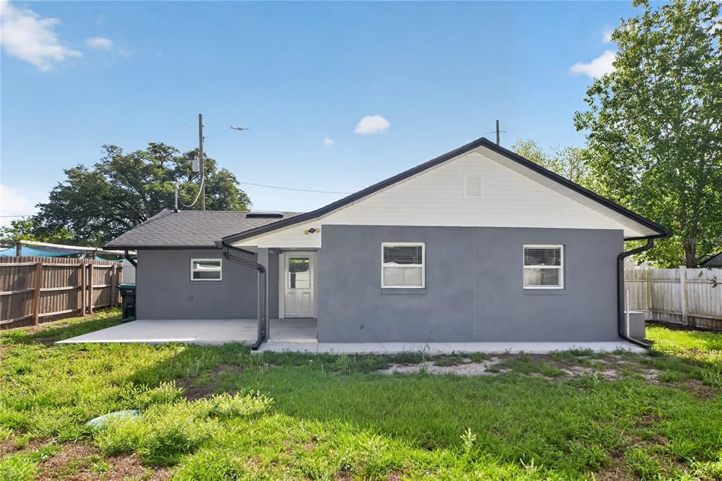 For Rent: $2,500 (3 beds, 2 baths, 1030 Square Feet)