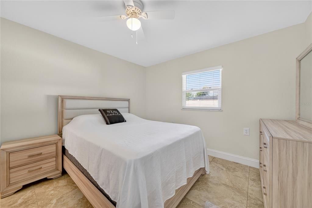 For Rent: $2,500 (3 beds, 2 baths, 1030 Square Feet)