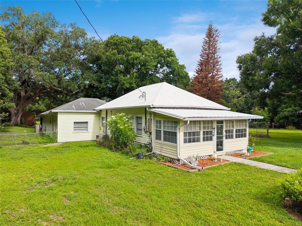 На продажу: $439,900 (4 спален, 3 ванн, 1990 Квадратных фут)