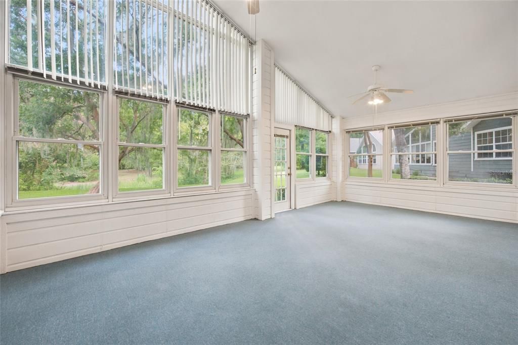 На продажу: $315,000 (2 спален, 2 ванн, 1816 Квадратных фут)