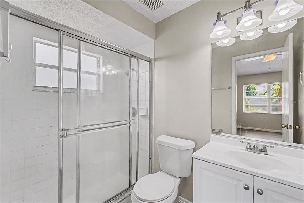 For Sale: $294,900 (3 beds, 2 baths, 1498 Square Feet)