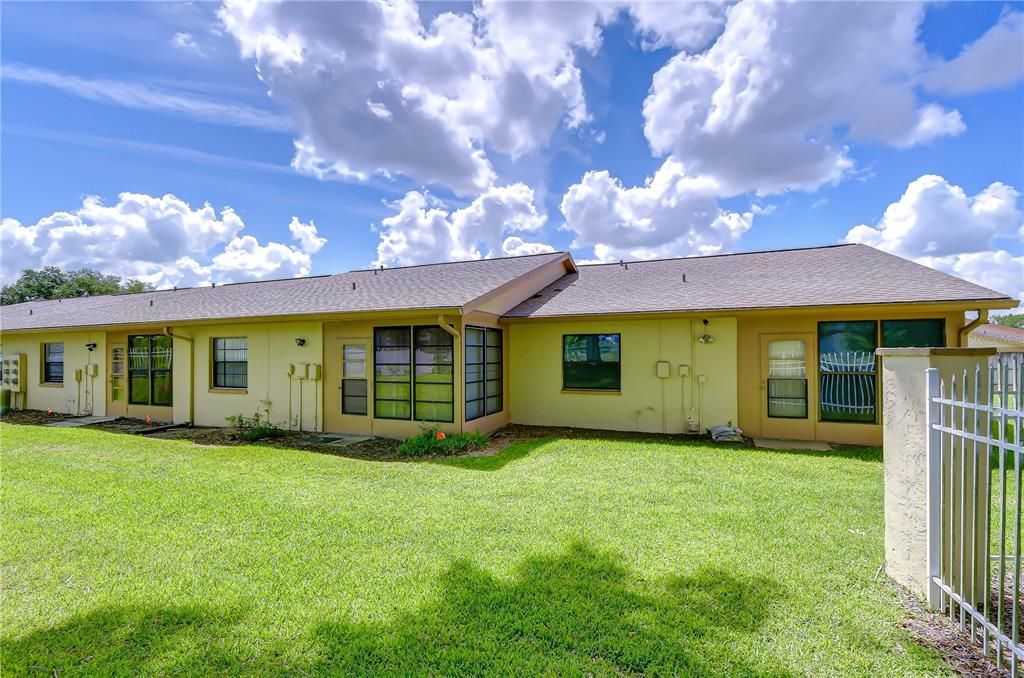 For Sale: $175,000 (2 beds, 2 baths, 1094 Square Feet)