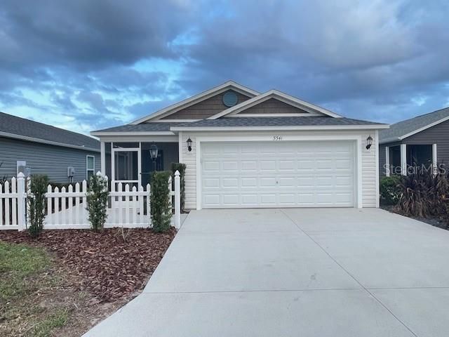 Recently Rented: $1,990 (2 beds, 2 baths, 1203 Square Feet)