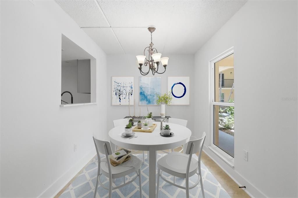 Active With Contract: $224,900 (2 beds, 1 baths, 760 Square Feet)