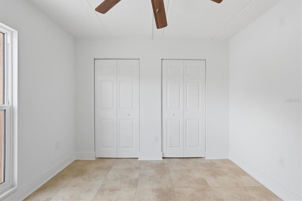 Active With Contract: $224,900 (2 beds, 1 baths, 760 Square Feet)