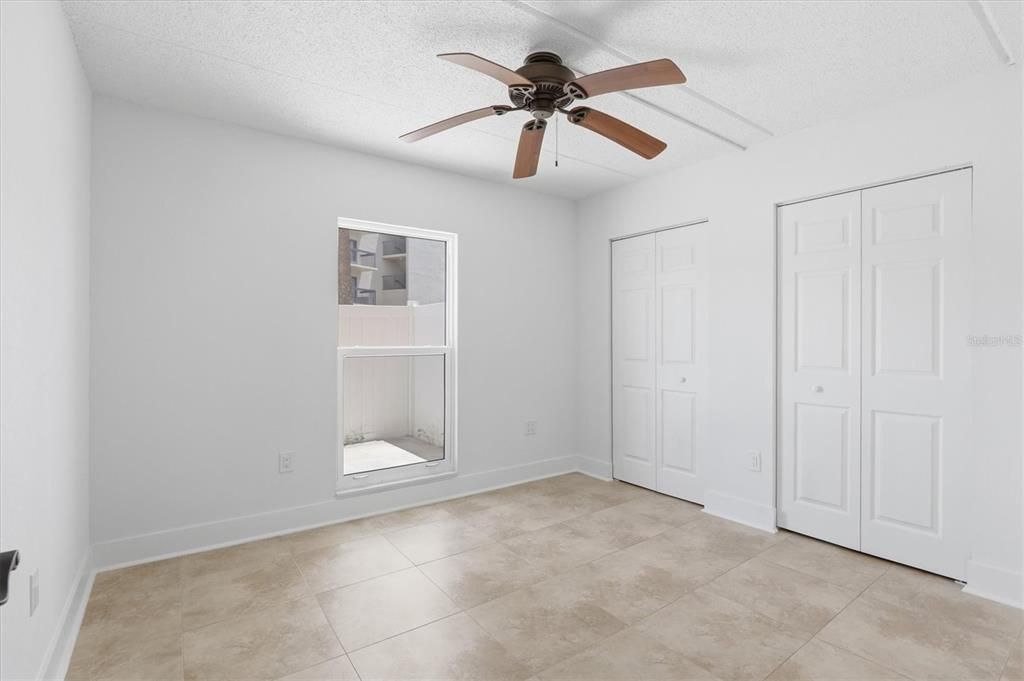 Active With Contract: $224,900 (2 beds, 1 baths, 760 Square Feet)