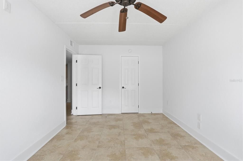 Active With Contract: $224,900 (2 beds, 1 baths, 760 Square Feet)