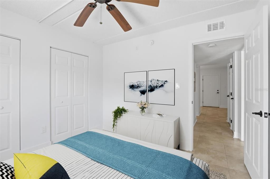 Active With Contract: $224,900 (2 beds, 1 baths, 760 Square Feet)