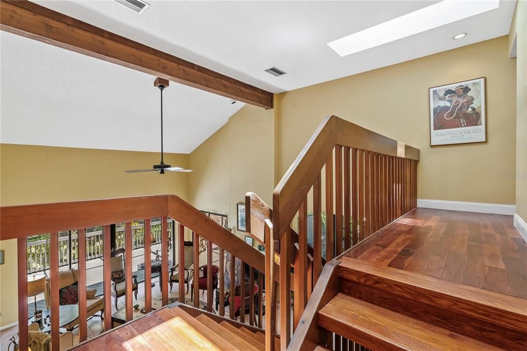 En Venta: $629,000 (3 camas, 2 baños, 2040 Pies cuadrados)