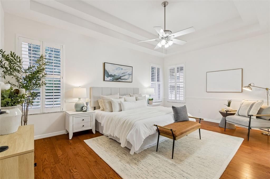 Activo con contrato: $385,000 (4 camas, 2 baños, 2587 Pies cuadrados)