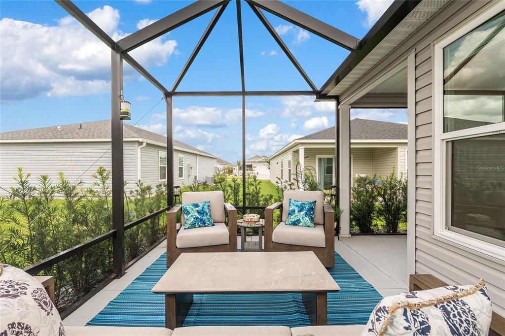 For Sale: $299,500 (2 beds, 2 baths, 984 Square Feet)