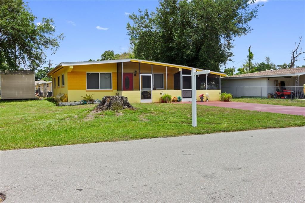 For Sale: $219,900 (3 beds, 1 baths, 972 Square Feet)