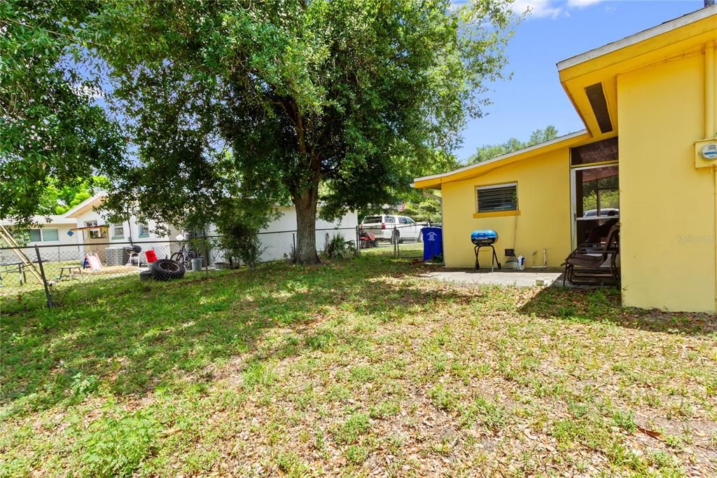 For Sale: $219,900 (3 beds, 1 baths, 972 Square Feet)