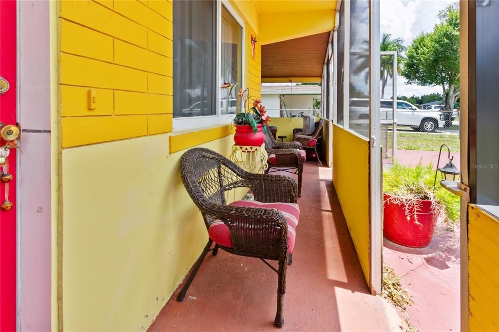 For Sale: $219,900 (3 beds, 1 baths, 972 Square Feet)