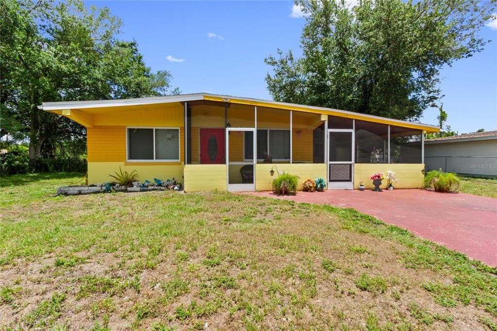 For Sale: $219,900 (3 beds, 1 baths, 972 Square Feet)