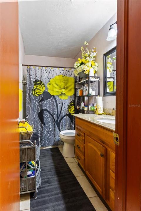 For Sale: $219,900 (3 beds, 1 baths, 972 Square Feet)