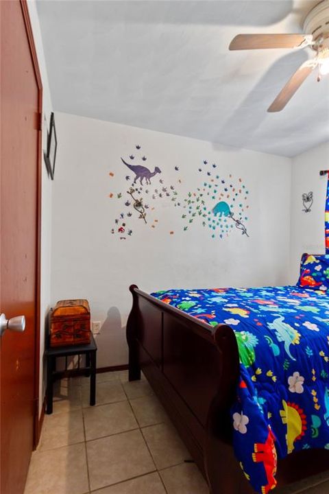 For Sale: $219,900 (3 beds, 1 baths, 972 Square Feet)