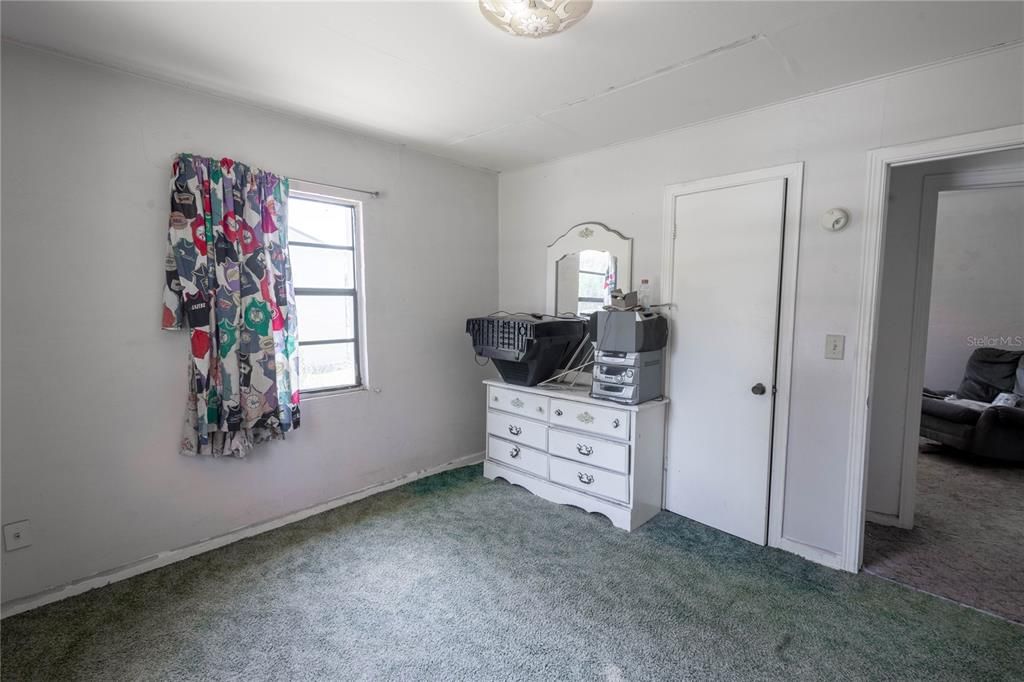 For Sale: $110,000 (2 beds, 1 baths, 1103 Square Feet)