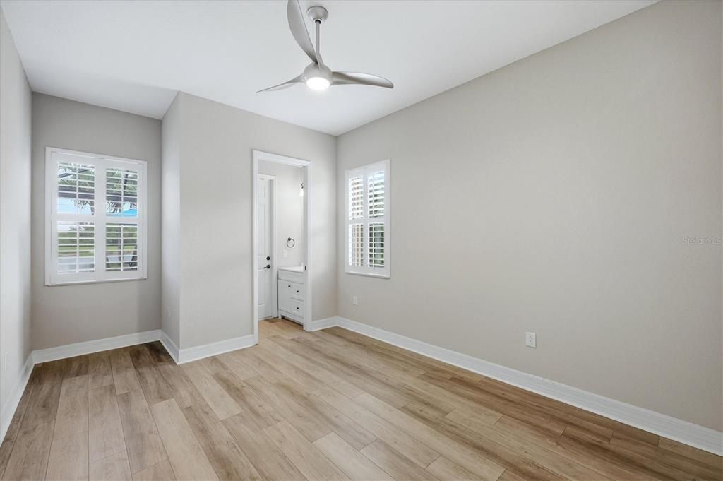 For Sale: $869,900 (4 beds, 2 baths, 2365 Square Feet)