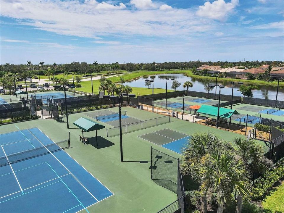 For Sale: $869,900 (4 beds, 2 baths, 2365 Square Feet)