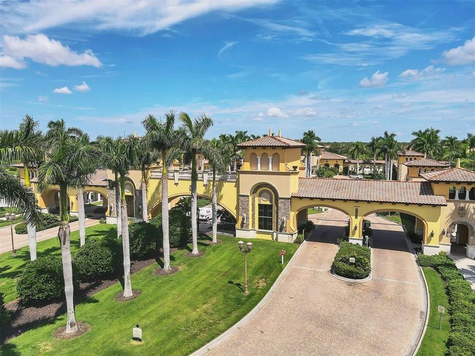 For Sale: $869,900 (4 beds, 2 baths, 2365 Square Feet)