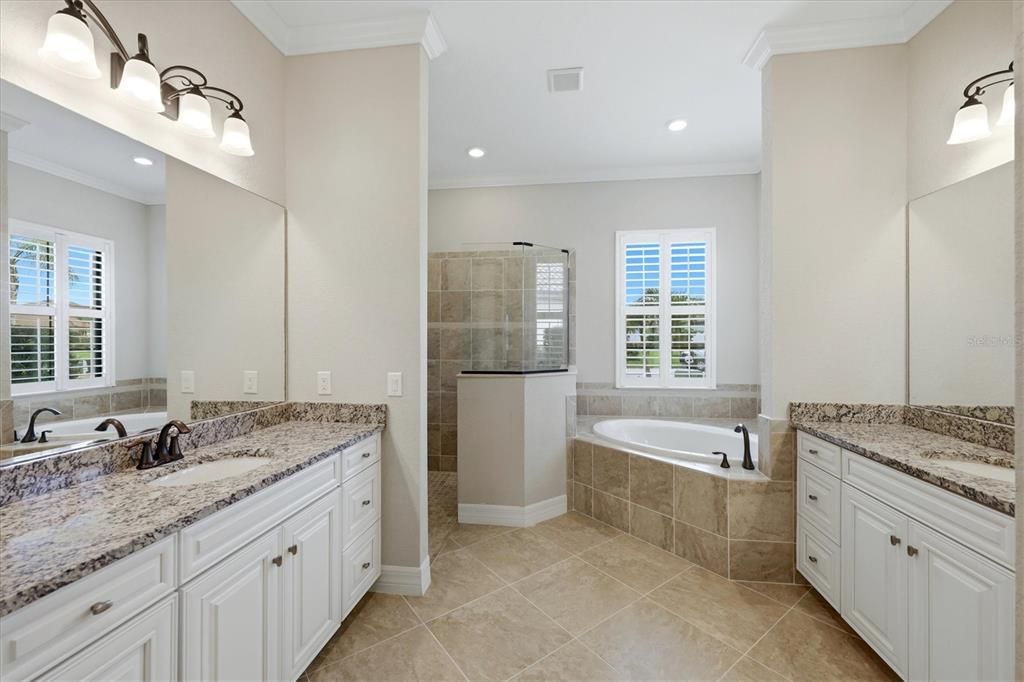 For Sale: $869,900 (4 beds, 2 baths, 2365 Square Feet)