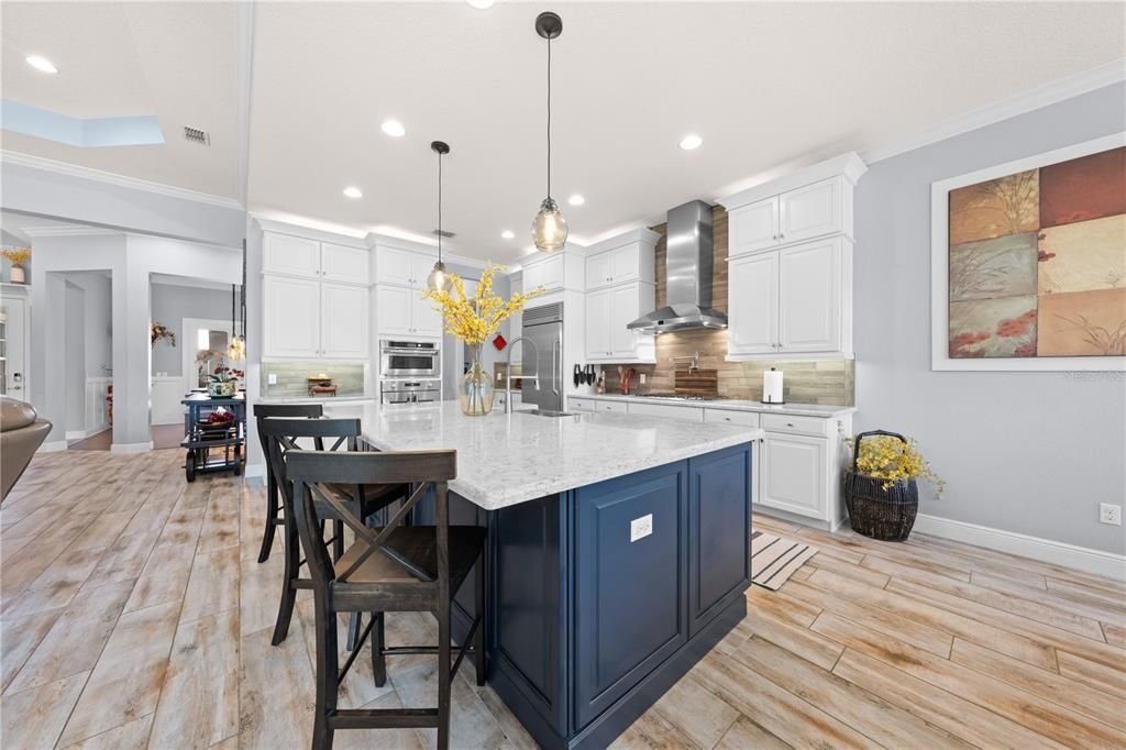 For Sale: $1,475,000 (5 beds, 5 baths, 4062 Square Feet)