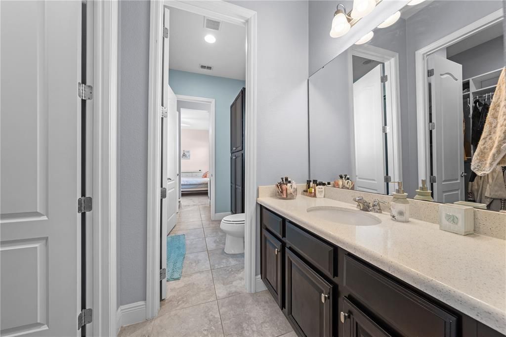 For Sale: $1,475,000 (5 beds, 5 baths, 4062 Square Feet)