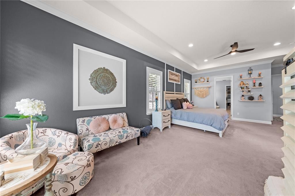 For Sale: $1,475,000 (5 beds, 5 baths, 4062 Square Feet)