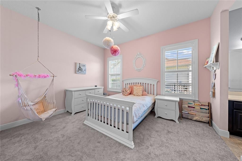 For Sale: $1,475,000 (5 beds, 5 baths, 4062 Square Feet)