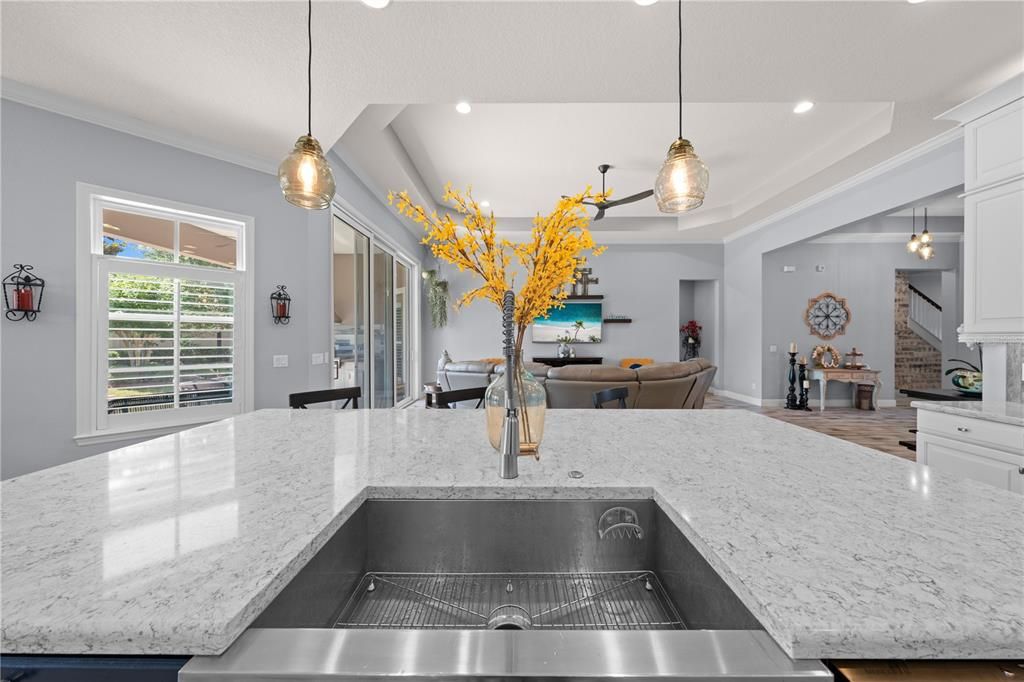 For Sale: $1,475,000 (5 beds, 5 baths, 4062 Square Feet)