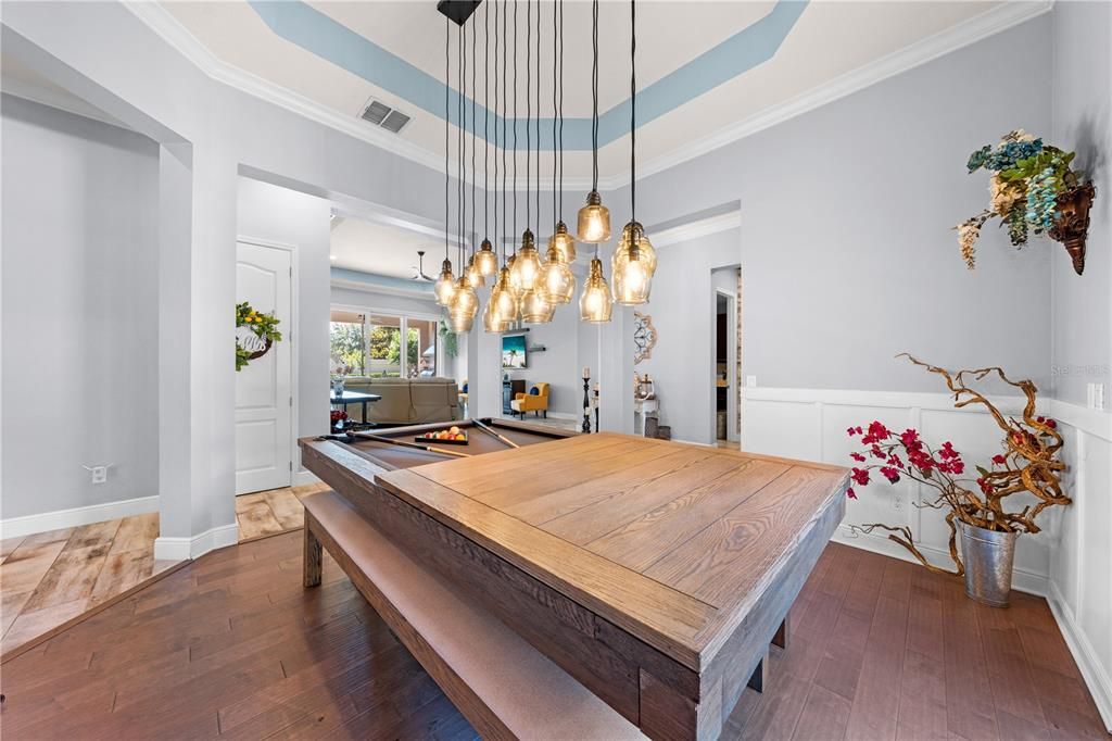 For Sale: $1,475,000 (5 beds, 5 baths, 4062 Square Feet)