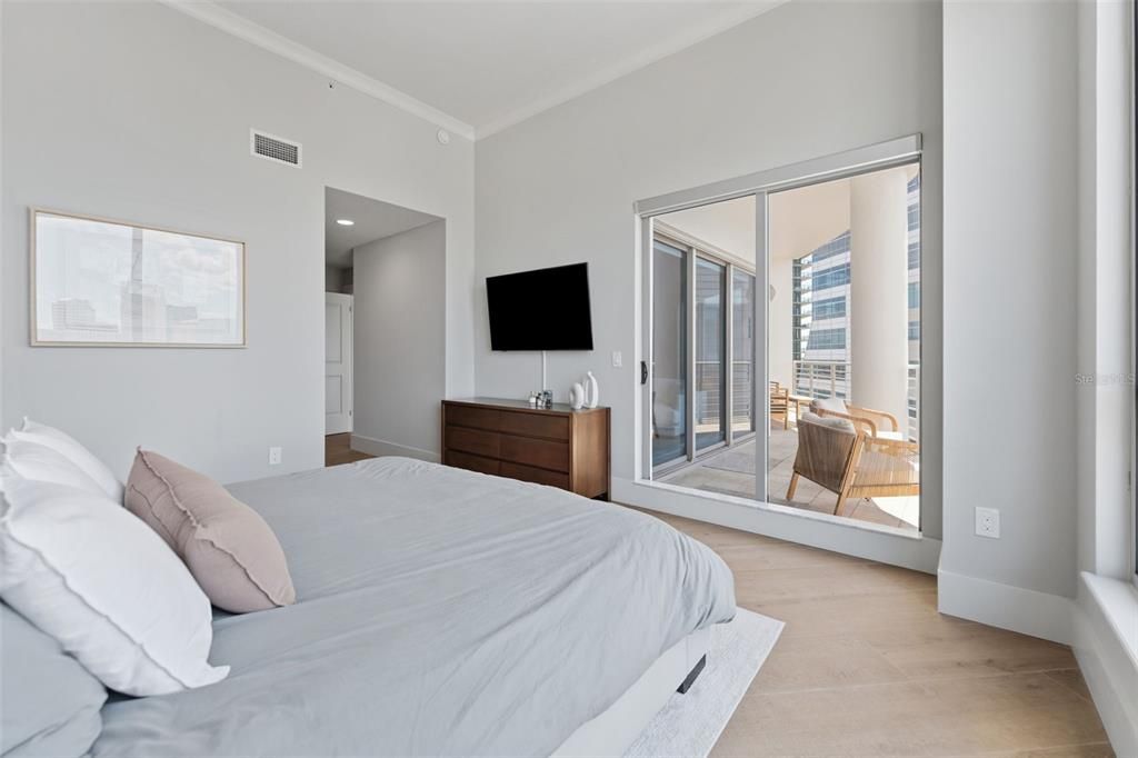 В аренду: $4,850 (2 спален, 2 ванн, 1571 Квадратных фут)