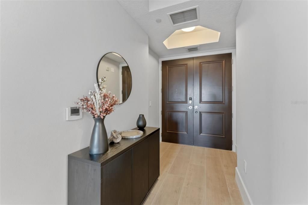 В аренду: $4,850 (2 спален, 2 ванн, 1571 Квадратных фут)