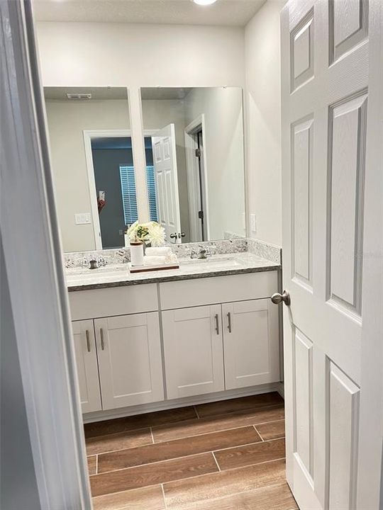 For Rent: $2,275 (3 beds, 2 baths, 1566 Square Feet)